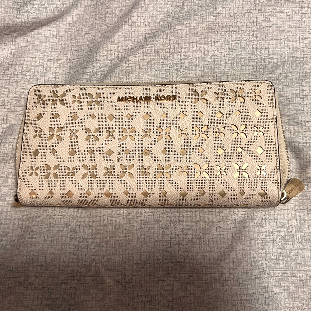 Michael Kors Vanilla Wallet Large